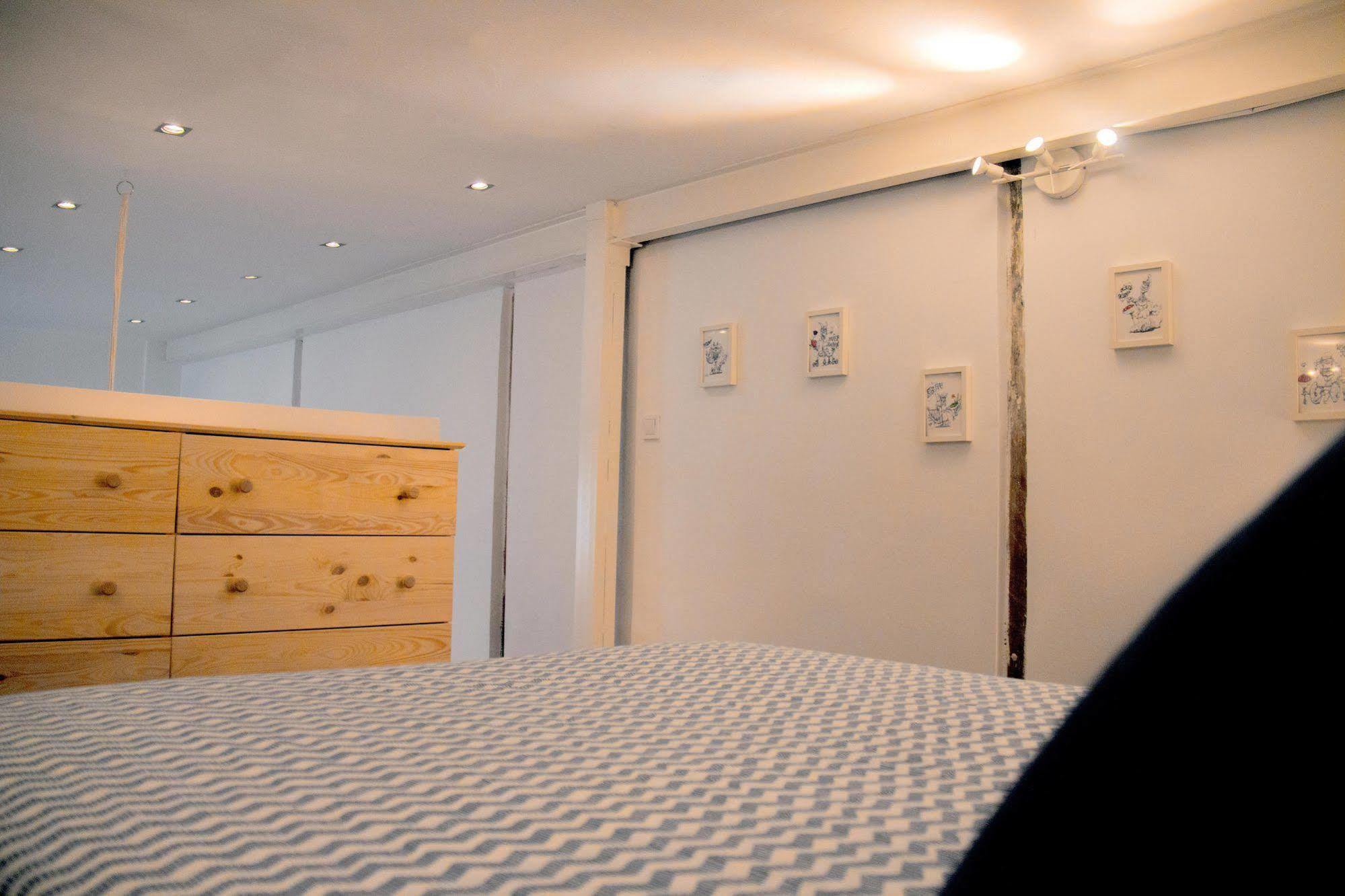 Lollipop Flats City Centre Suite Madrid Exteriör bild