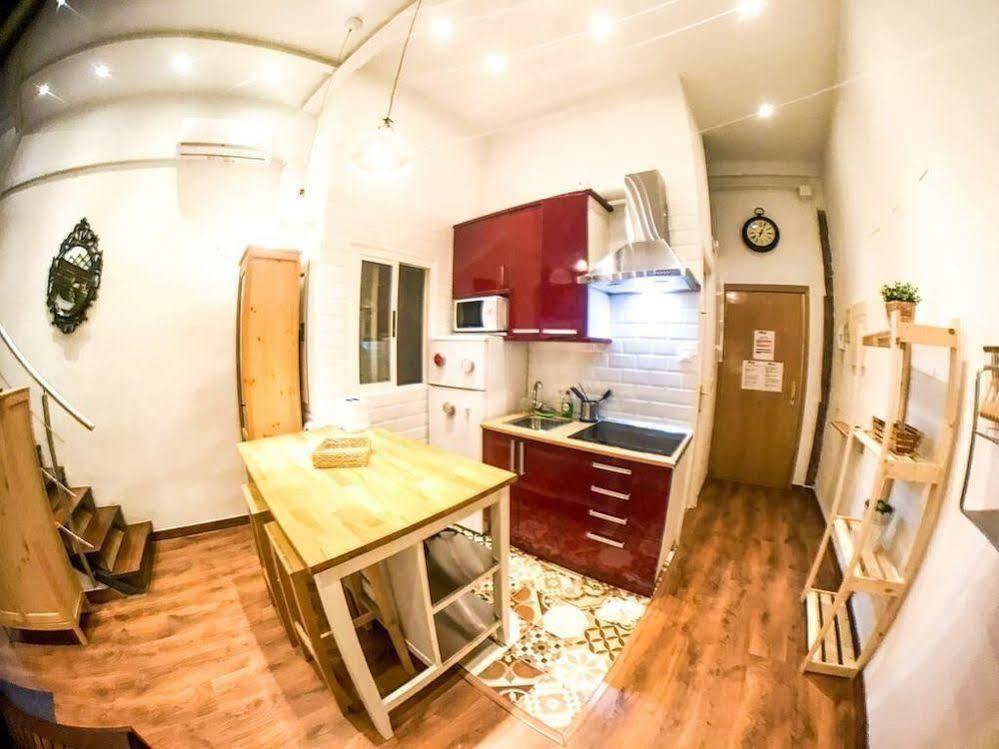 Lollipop Flats City Centre Suite Madrid Exteriör bild